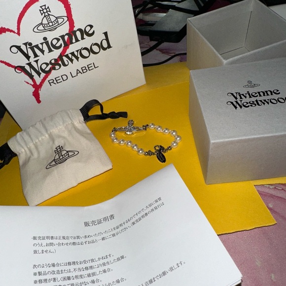 Vivienne Westwood Gold and Pearl Bracelet - Picture 7 of 11